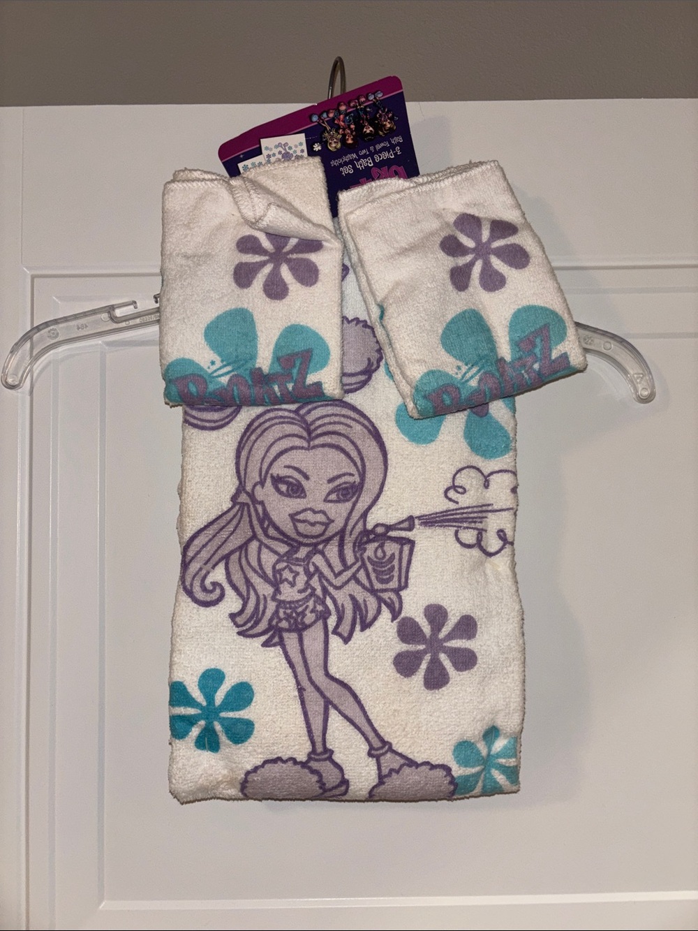 Vintage Bratz Doll Bath Towel and Washcloths Set